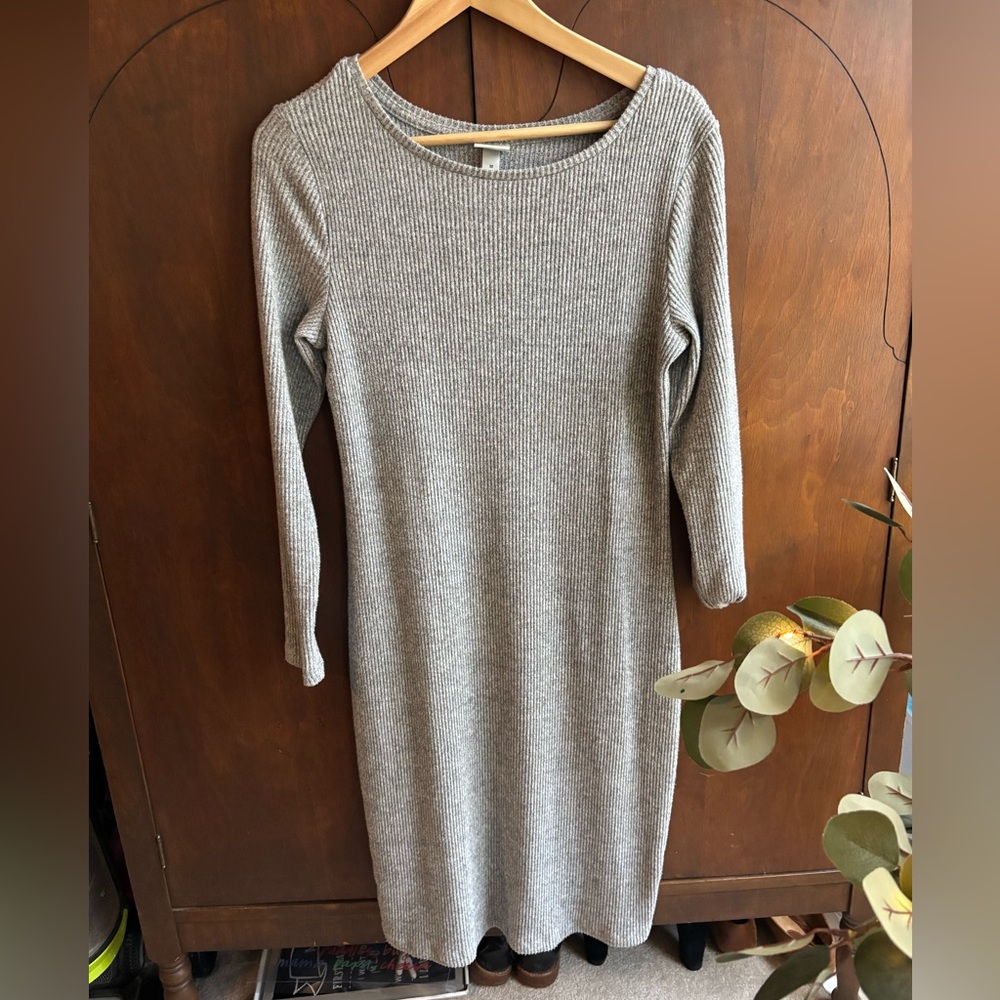 Cozy Ribbed Knit Gray Women’s Dress M